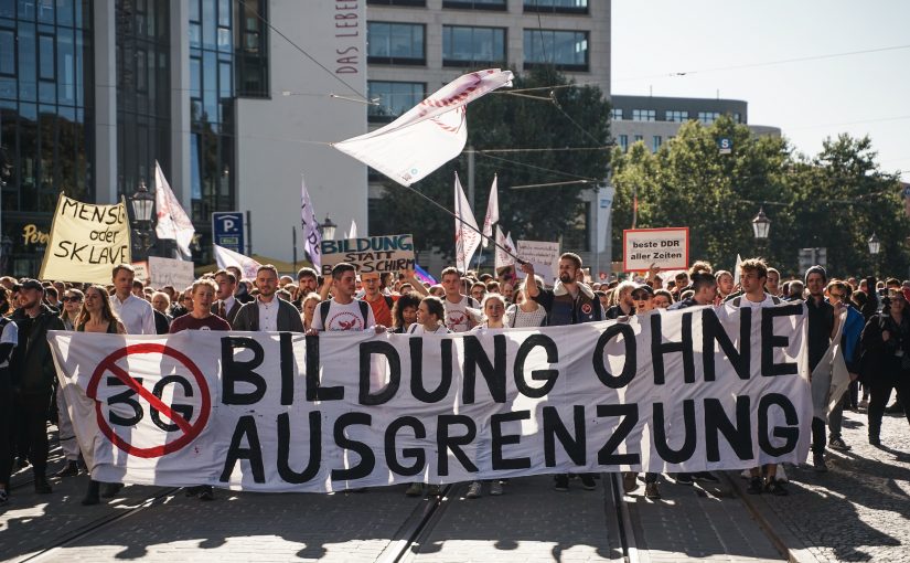 "Studenten stehen auf" Demo am 09.10.21 in Dresden (Quelle: vue.critique)
